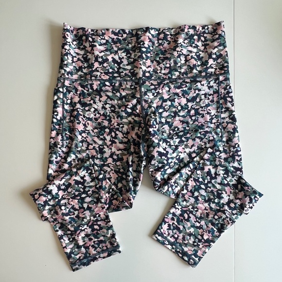 Athlete Salutation Stash II 7/8 Tight, Sequoia Multi, 1x - Picture 1 of 5